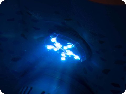 Lampka LED do SPA 7 kolorów Bestway 60303 Lampka LED do SPA 7 kolorów Bestway 60303